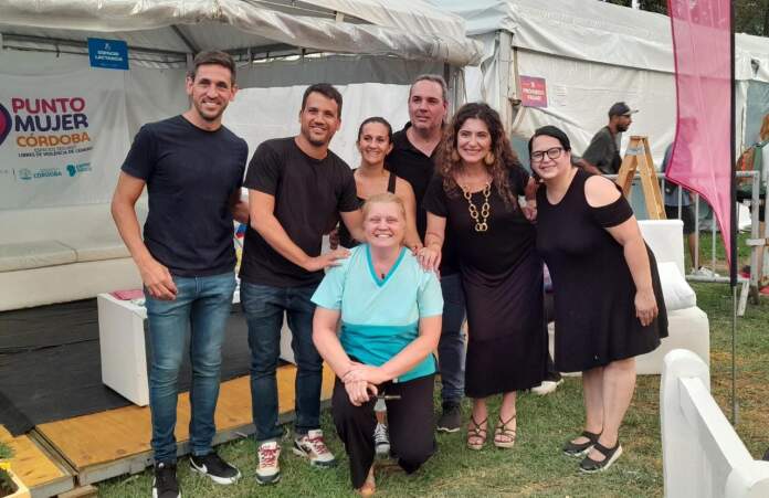 punto mujer claudia martinez mionca