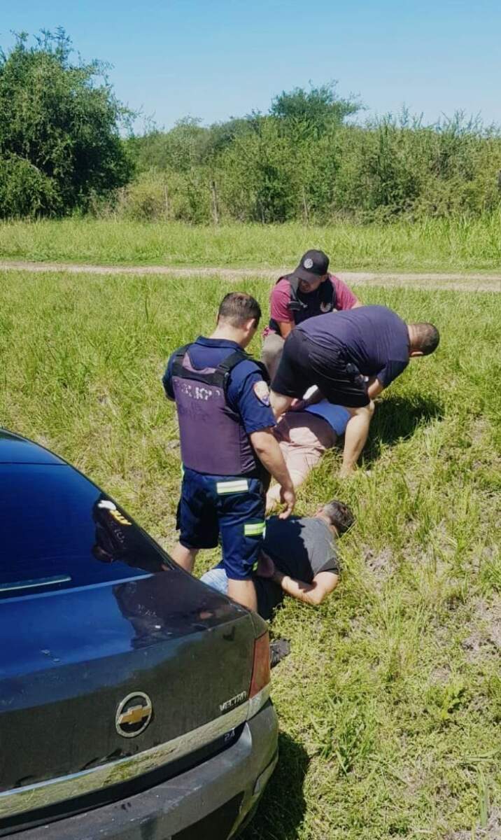 WhatsApp Image 2023 01 24 at 08.00.50 - Tras una persecución, golpearon a los policías y fueron detenidos
