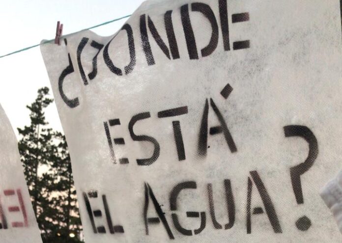 donde esta el agua mesa por el agua y el ambiente2