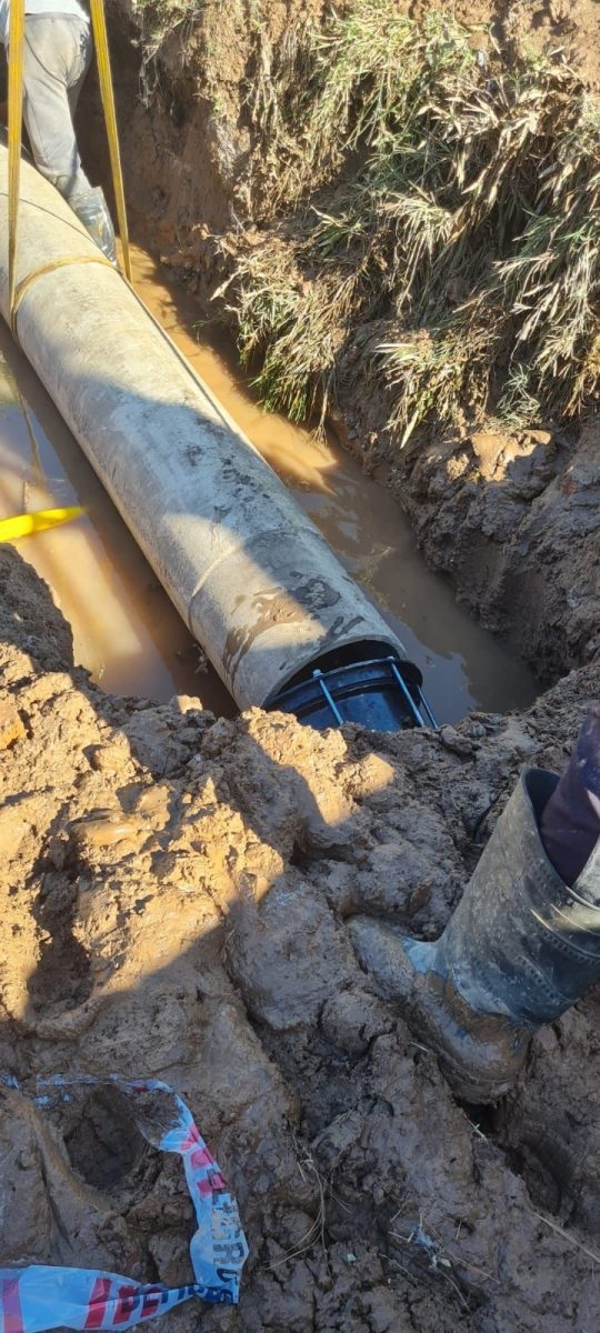 Ola de calor: algunos domicilios siguen sufriendo la falta de agua cosag cano roto2 - Ola de calor: algunos domicilios siguen sufriendo la falta de agua