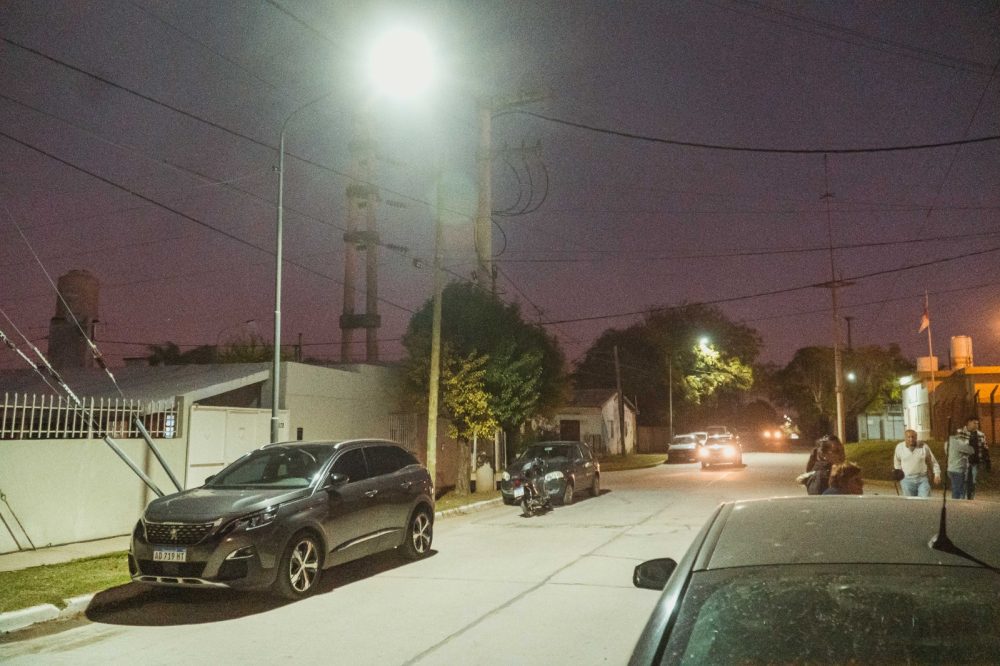 alta gracia ilumina - Más iluminación led para barrios de la ciudad