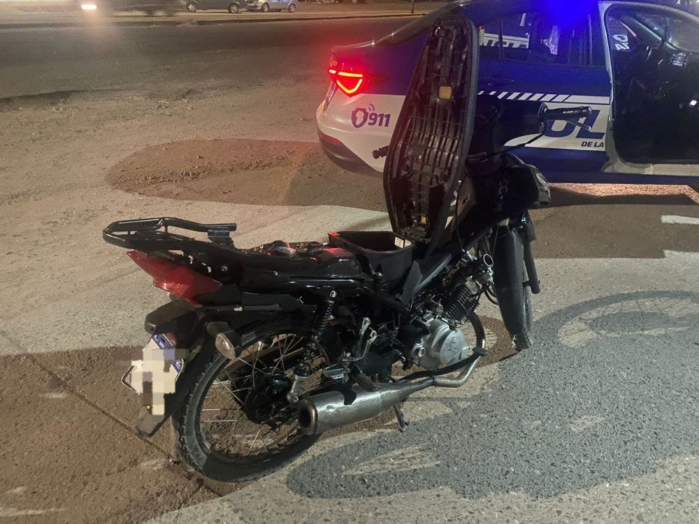 WhatsApp Image 2023 08 21 at 08.41.56 - Un menor detenido por tener una moto con pedido de secuestro
