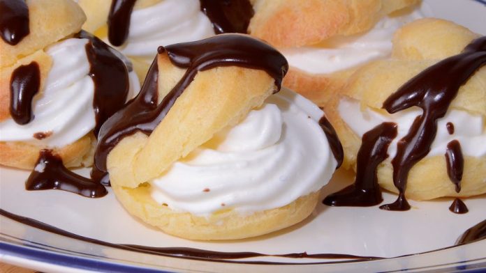 profiteroles