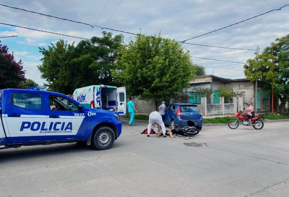 WhatsApp Image 2023 12 26 at 08.24.24 - Chocó con una moto con pedido de secuestro y fue detenido