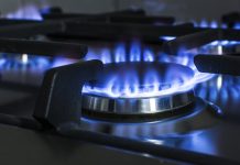 El Gobierno libera las tarifas: sube el gas 3,8% y se esperan aumentos de luz, nafta y otros servicios