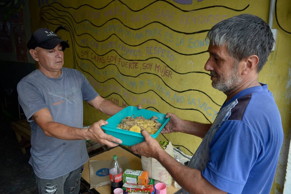 20240208 COMEDORES MERENDEROS PEDRO PEREZ 76 - Le torcieron el brazo a Pettovello: repartirá alimentos a comedores comunitarios de la UTEP