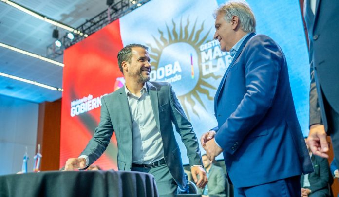 marcos torres firma gobernador 1