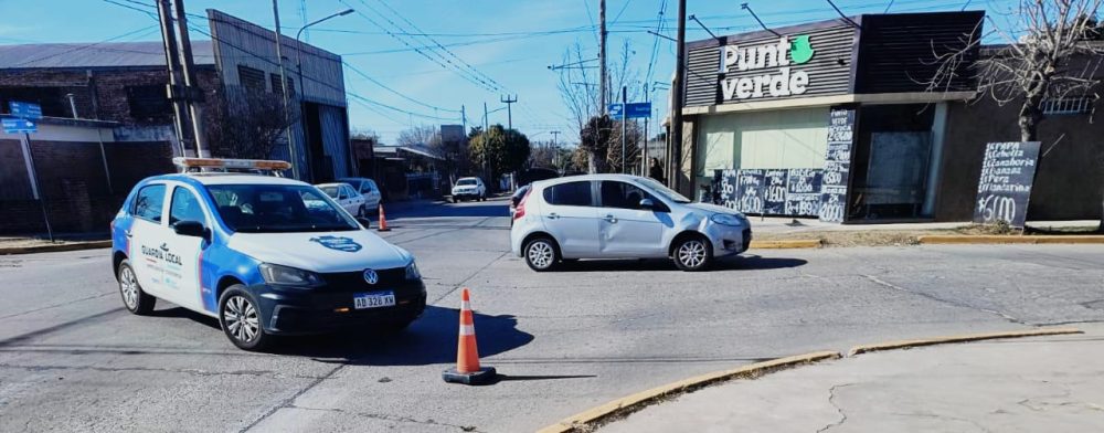 WhatsApp Image 2025 07 05 at 20.57.42 - Choque entre una moto y un auto sin heridos de gravedad