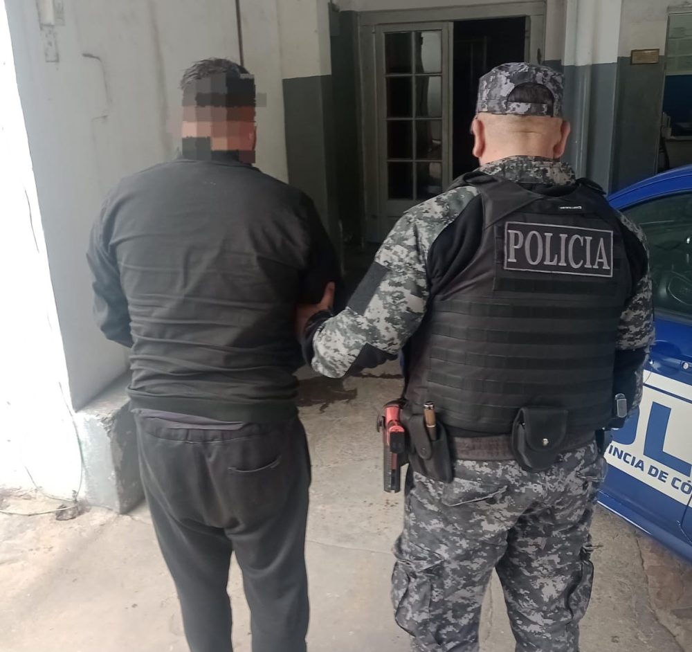 WhatsApp Image 2025 08 16 at 13.09.40 - Un hombre fue detenido en barrio Tres Gracias por agredir a su pareja