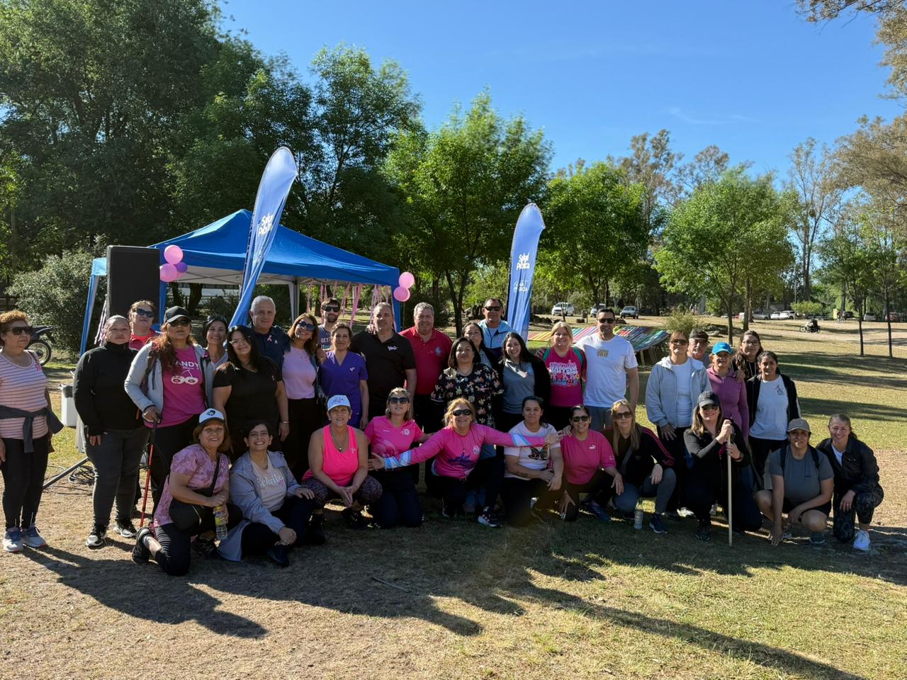 Se realizó una caminata por el Octubre Rosa Se realizó una caminata por el Octubre Rosa