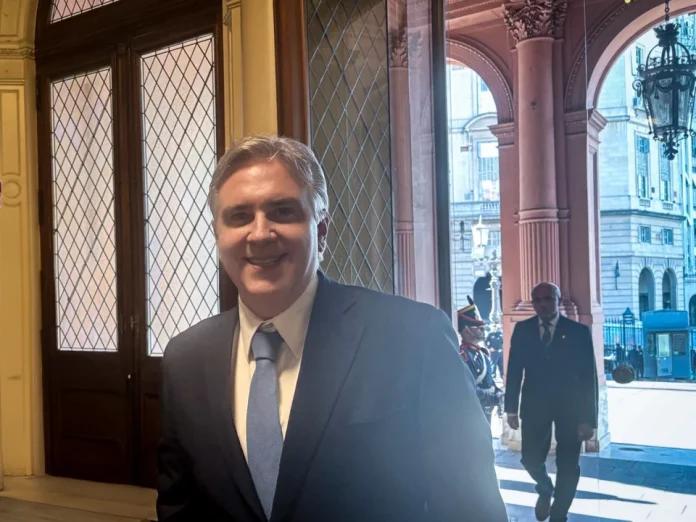 llaryora casa rosada