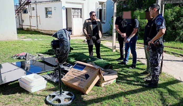 WhatsApp Image 2025-12-09 at 22.00.33