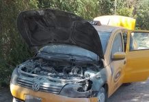 Incendio de vehículo en la localidad de Los Aromos