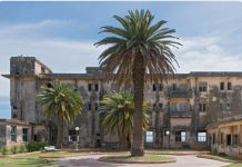 Fallo judicial ordena desalojo del Gran Hotel Viena y desata alarma en Miramar de Ansenuza