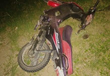 Falda del Carmen: accidente de tránsito en Ruta C45 dejó un motociclista lesionado