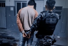 Detienen a un hombre por agredir a su madre