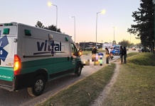 Accidente de tránsito con un motociclista lesionado en la Rotonda Fangio