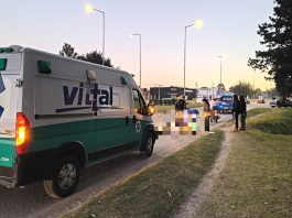 Accidente de tránsito con un motociclista lesionado en la Rotonda Fangio